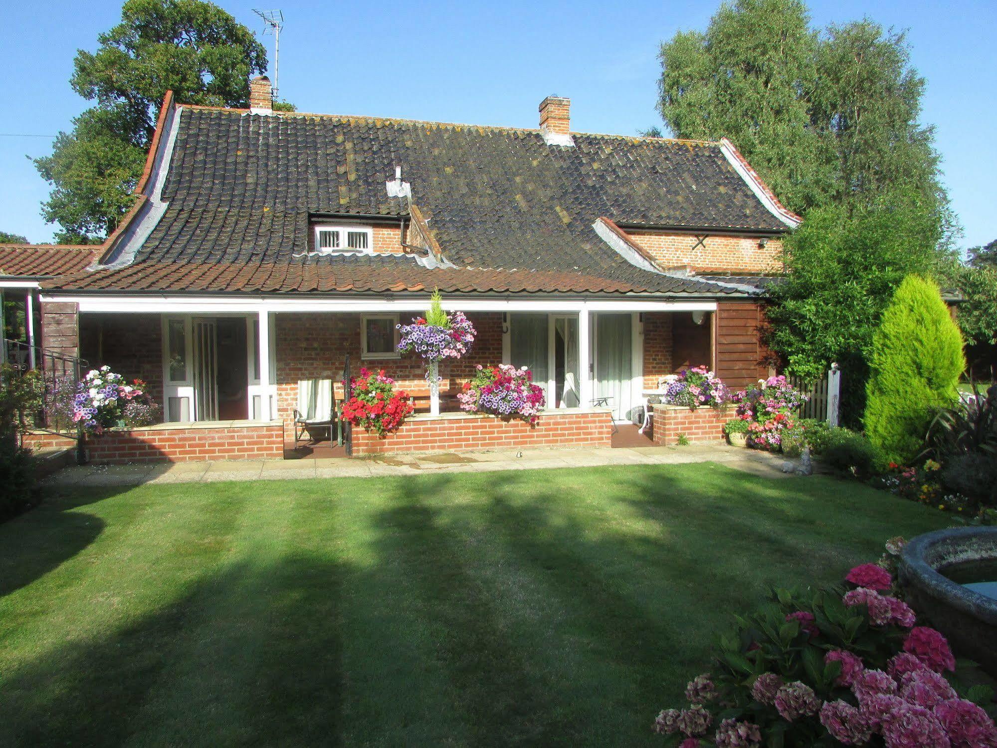 Bed and Breakfast Decoy Barn Fritton Exterior foto